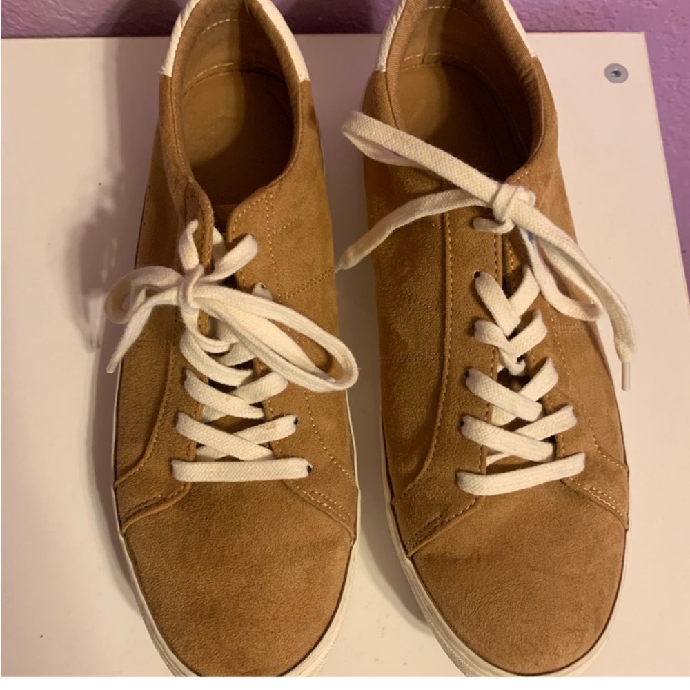 Women's Old Navy Court Shoe, Caramel, 10